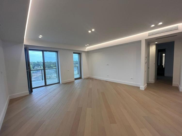 Apartament cu 3 camere decomandat în Iancu Nicolae
