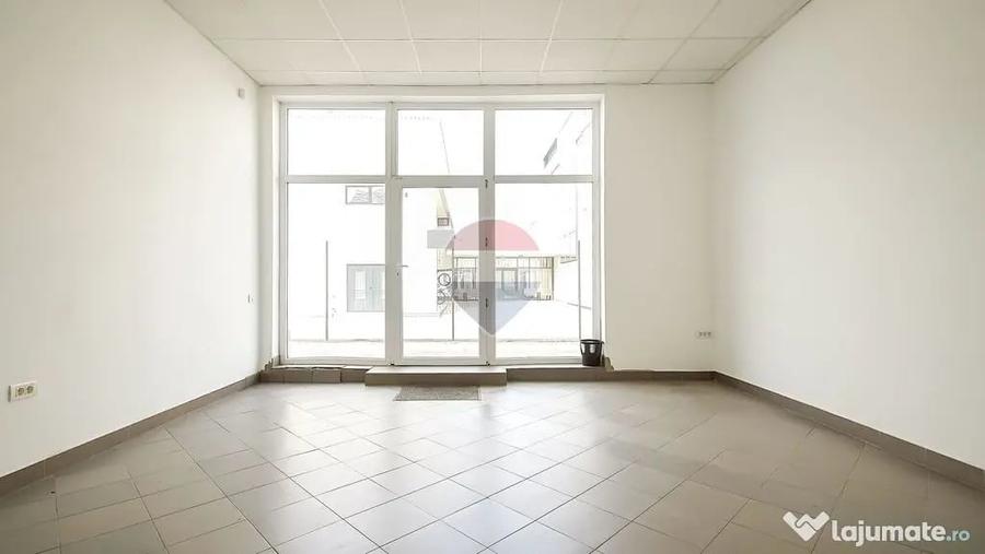 Spațiu comercial, de 370 mp, în Centură