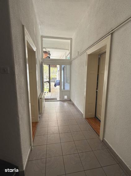 Casa in Bran cu 3 SPATII COMERCIALE active, zona centrala - 13