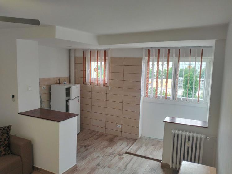 Apartament 2 camere confort 2 de inchiriat sector 4 - 1