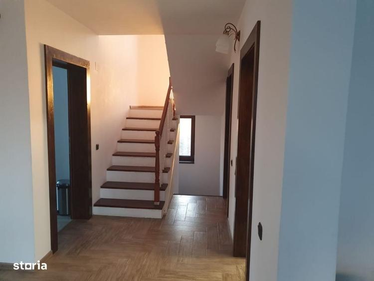Casă cu 4 camere în Strejnicu
