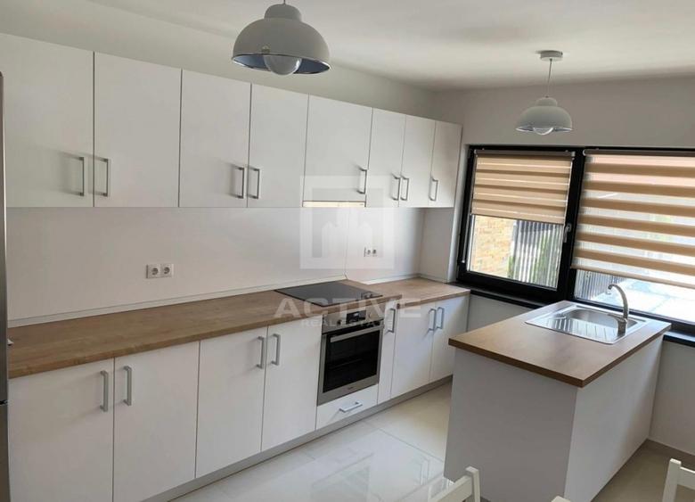 Duplex cu 4 camere cu Canalizare în Europa