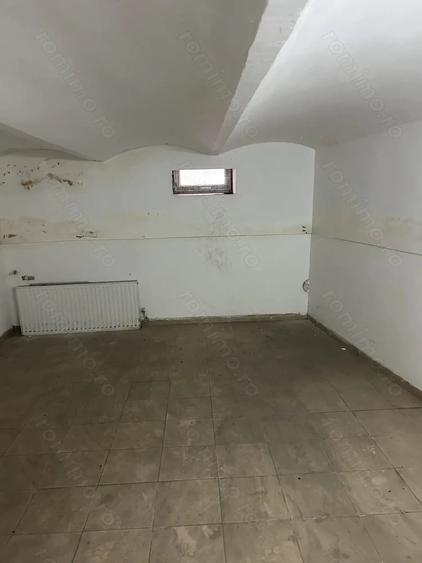 Spațiu comercial, de 120 mp, în P-ța Maria