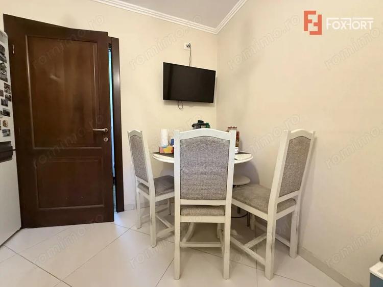 Apartament cu 4 camere semidecomandat, mobilat în Bucovina