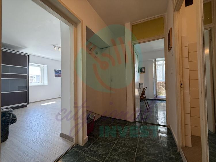 Garsonieră decomandată, mobilată în Splaiul Unirii