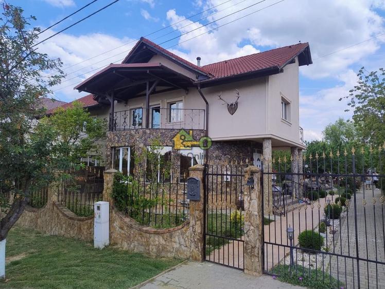 Casă cu 3 camere cu Canalizare în Șag