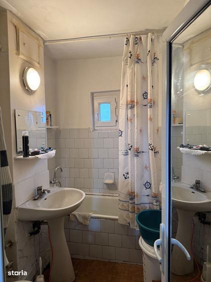 Apartament decomandat cu 2 balcoane parter, micro 20 - 7