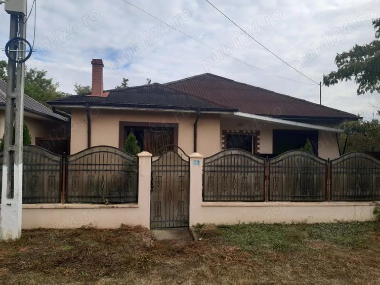 Vand Casa de locuit cu teren comuna Ograda - 5