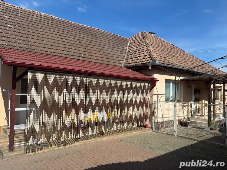 Casa de vanzare+spatiu comercial - 3
