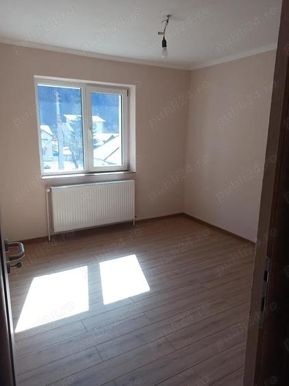 Apartament de vanzare - 4