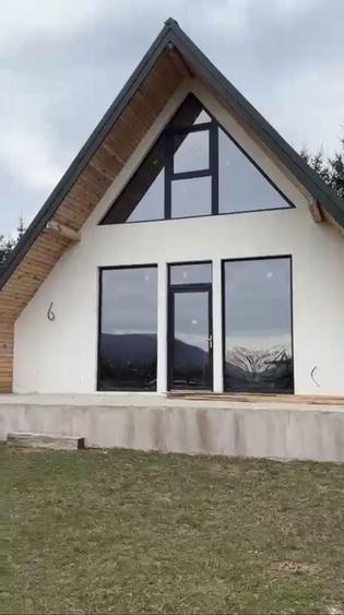 Casa P+M - 4 camere+ 2 bai- tip A frame - 135 mp cu teren 400 mp - 4