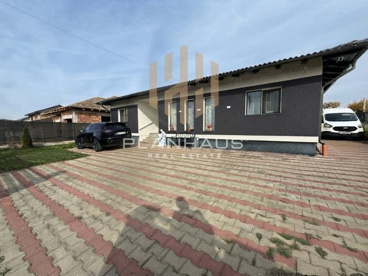 Casă cu 5 camere cu Canalizare în Satu Nou de Sus