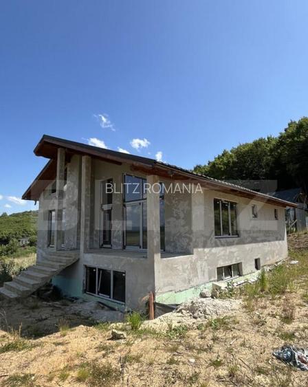 Casa cu panorama deosebita pe Dealul Jelni 10 ari de