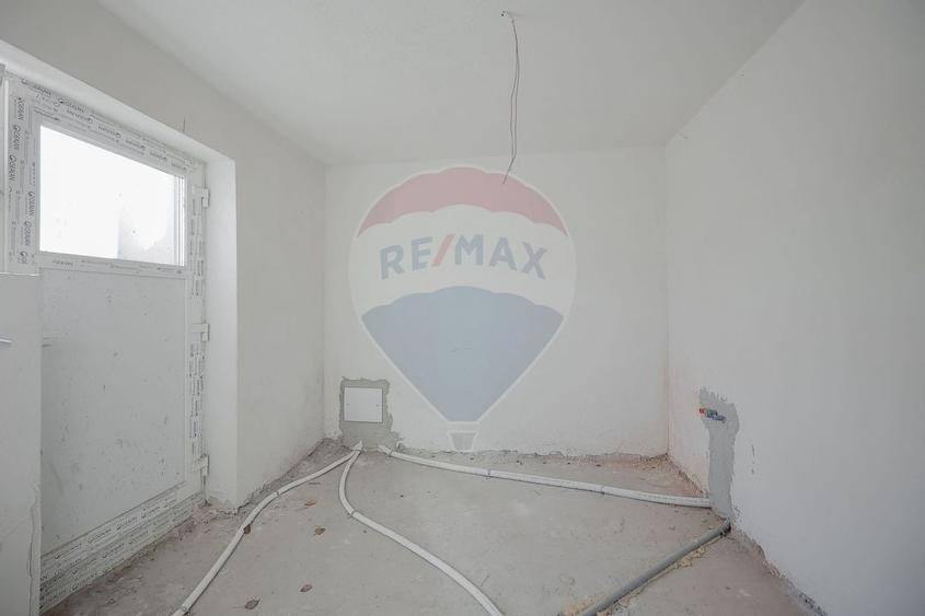 Casa noua cu 2 Dormitoare, de Vanzare, zona Iosia - 9