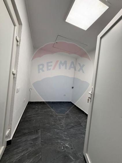 Spatiu comercial de inchiriat Com.Podari - 3