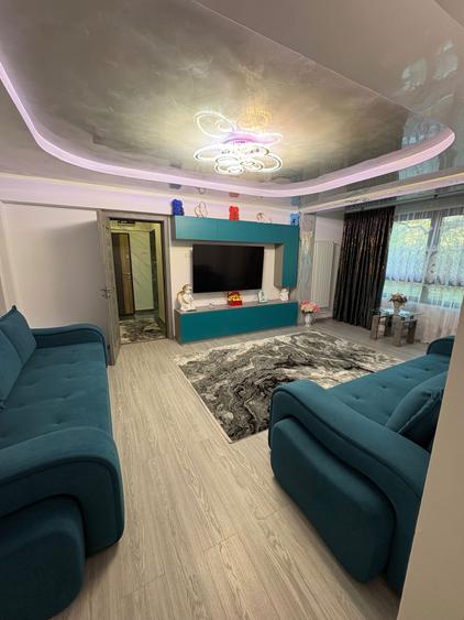 Apartament de vanzare/inchiriere - 1