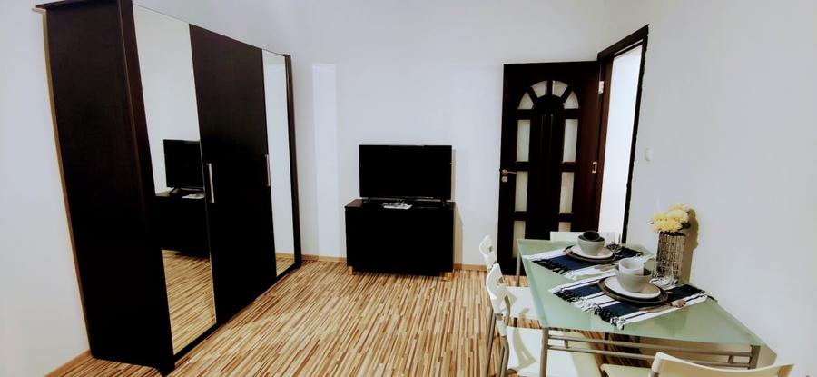 VAND APARTAMENT  DOUA CAMERE CU INTRĂRI SEPARATE - 9