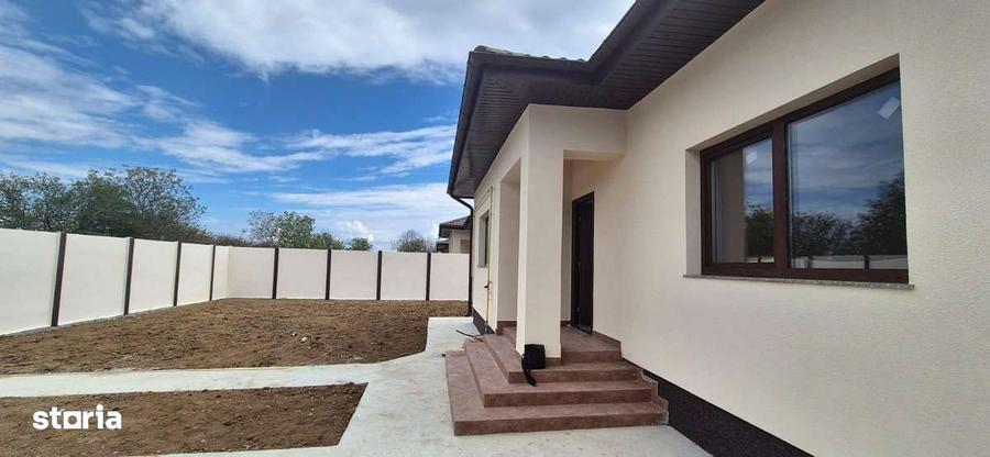 Proprietar vand case individuale cu toate utilitatile in zona Domnesti - 8