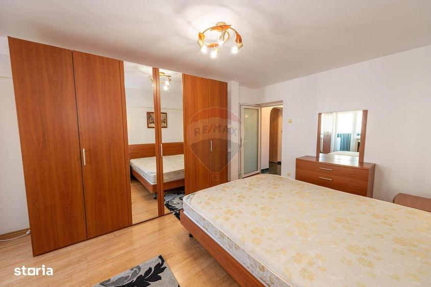 Apartament 3 camere de inchiriat, Decebal, Piata Alba Iulia - 1