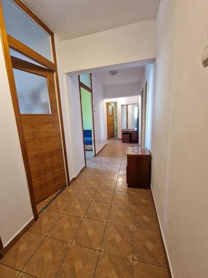 Nemobilat_3 camere decomandat_Piata Notilor (Tineretului) - 1