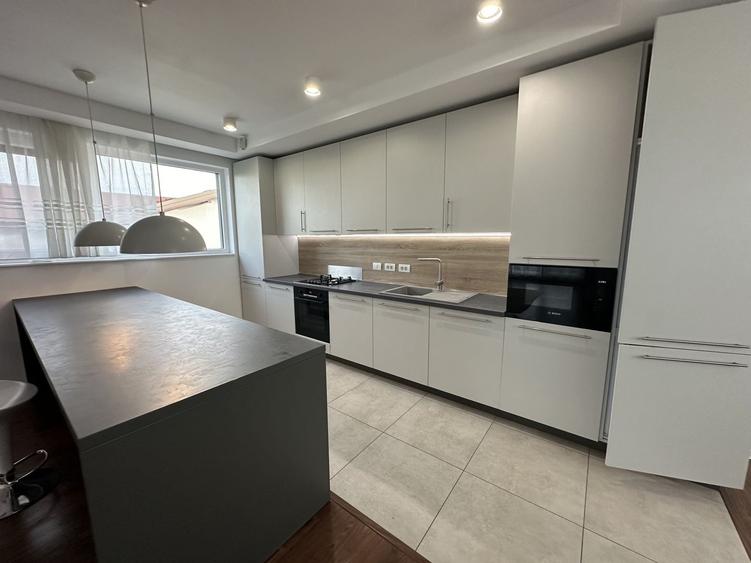 Apartament in vila cu curte-  Dumbravita - 6