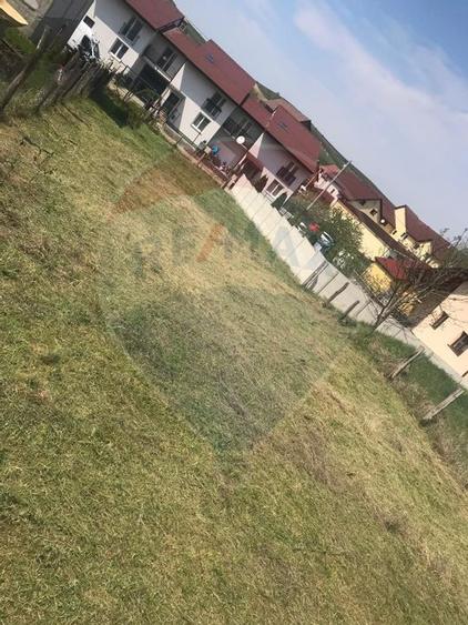 TEREN INTRAVILAN 500 MP DE VANZARE- SURA MARE JUD. SIBIU - 3