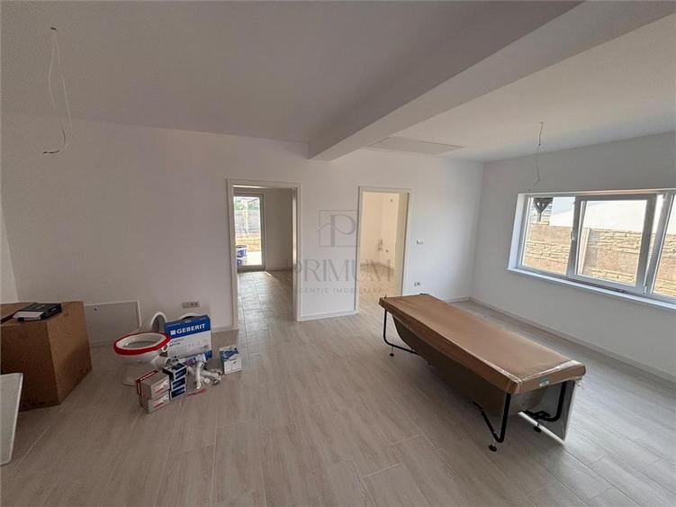 Duplex cu 3 camere cu Canalizare în Moșnița Nouă