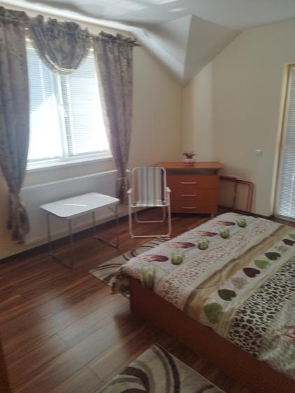 Vand casa cu 5 camere in Platoul Cornesti - 8