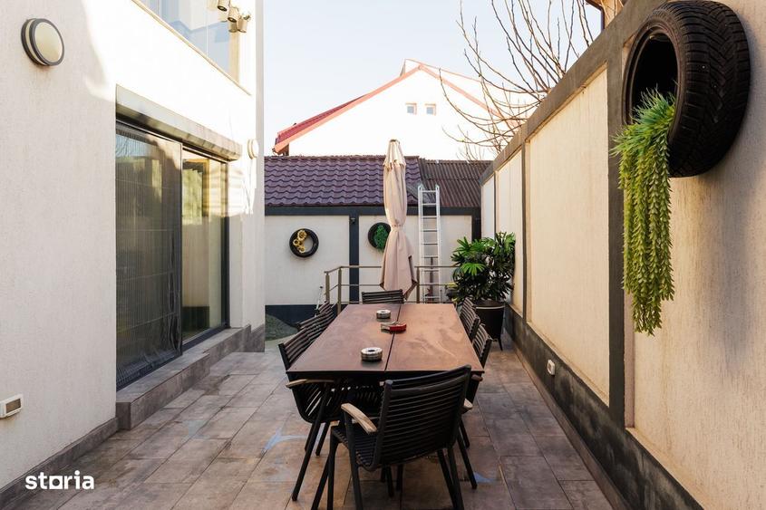 Vila S+P+1 zona Trocadero - 10