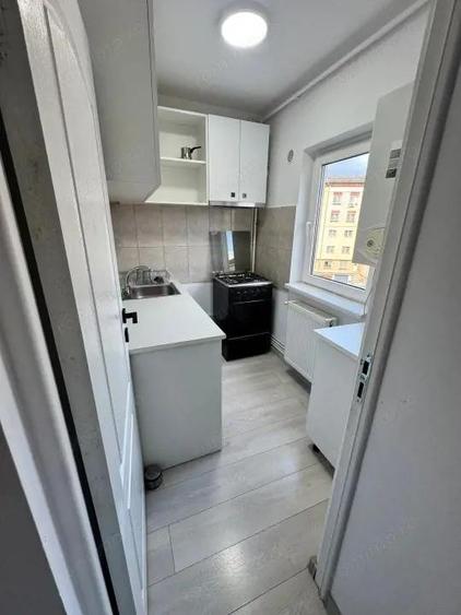 Garsoniera de vanzare, zona Centrala - 7