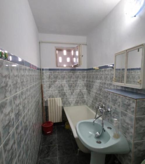 Apartament 2 camere, centrala termica noua, Craiovita Noua - 4
