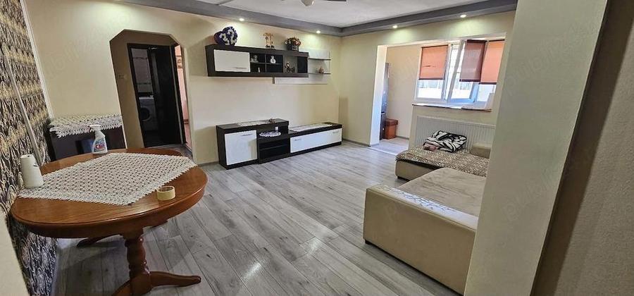 Inchiriez apartament 2 camere - 4