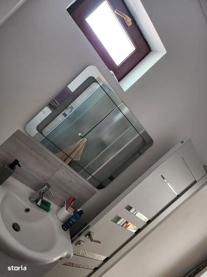 Casa rezidentiala cu 9 camere, amplasare centrala - 15