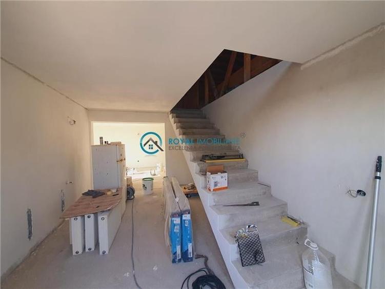 Royal Imobiliare - Vanzare Vila Zona Strejnicu - 10