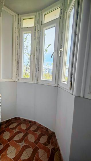 Parcul Tineretului | intrarea Lumea Copiilor | spatios | bl. anvelopat | parcare - 13