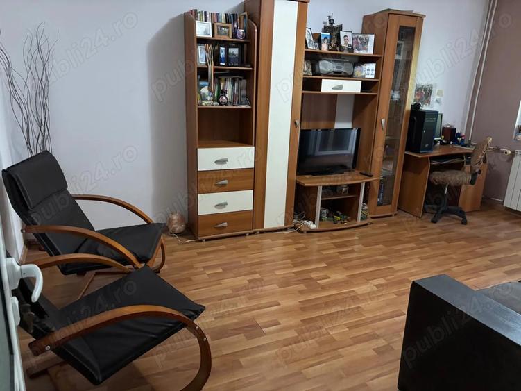 Inchiriez ap. 2 camere - 6