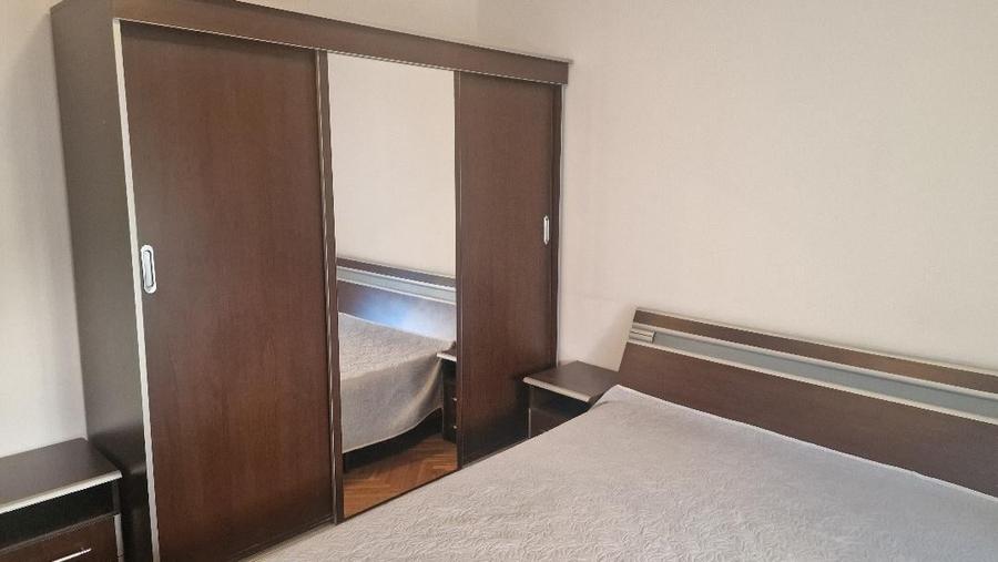 Mosilor, Eminescu, Pizza Hut, 8minute metrou - 12