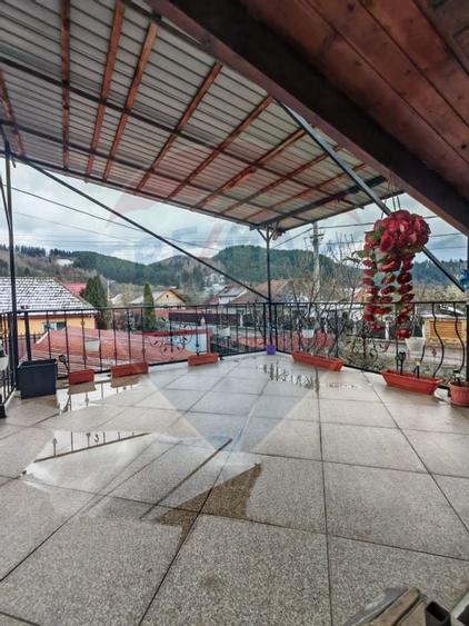 Casă / Vilă oportunitate cu 5 camere priveliste frumoasa - 16