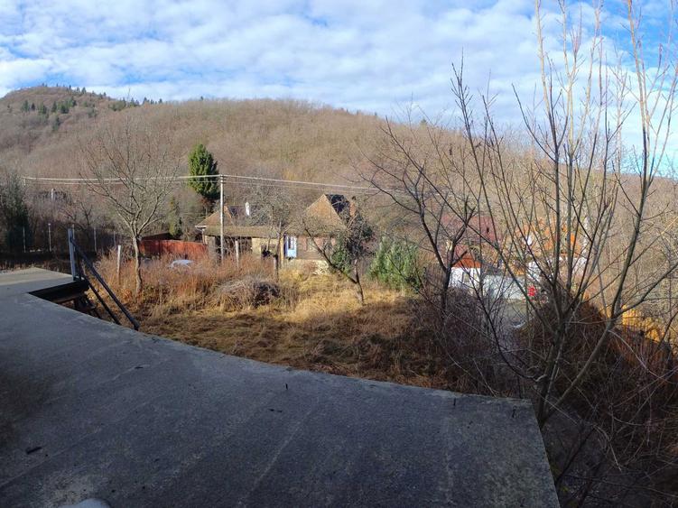 Casa de vanzare in Sibiel Zona turistica Teren plat Toate utilitatile - 5