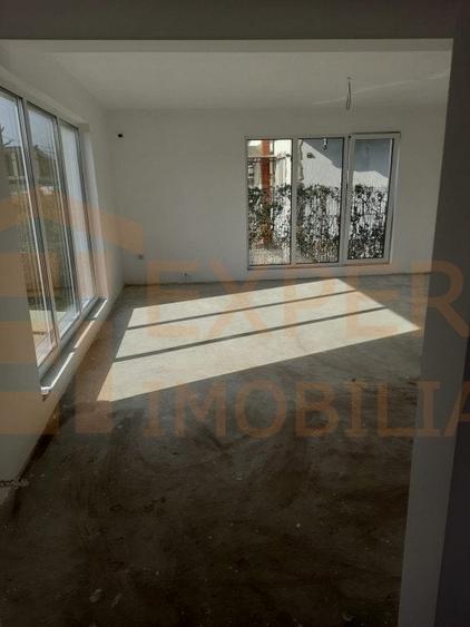 Casa situata in zona Costinesti - 9