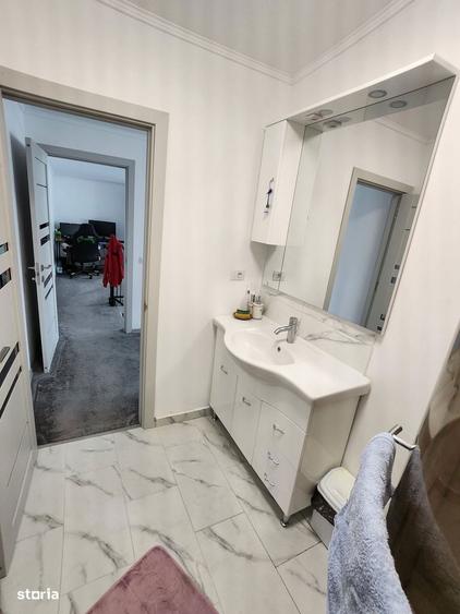 Casa rezidentiala cu 9 camere, amplasare centrala - 9