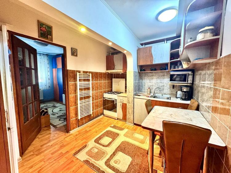 Apartament cu 2 camere semidecomandat în Semicentral