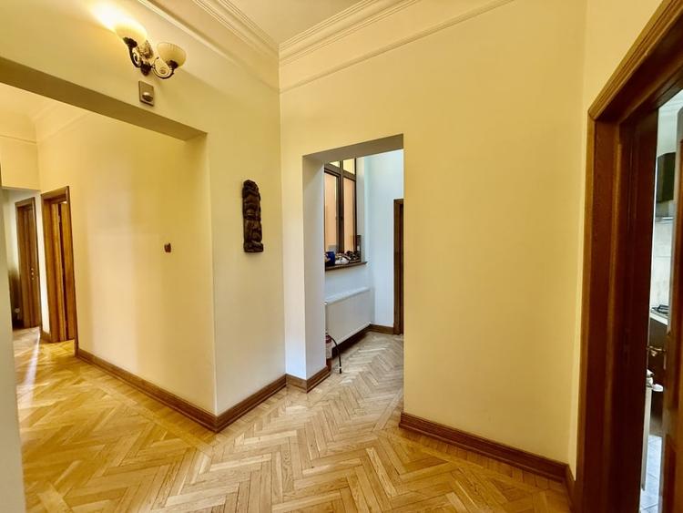 Vila S+P+1E de vanzare centru Constanta - 9