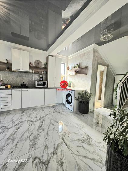 Casa Impresionanta Cu Finisaje si Mobilier Premium, Navodari - 9