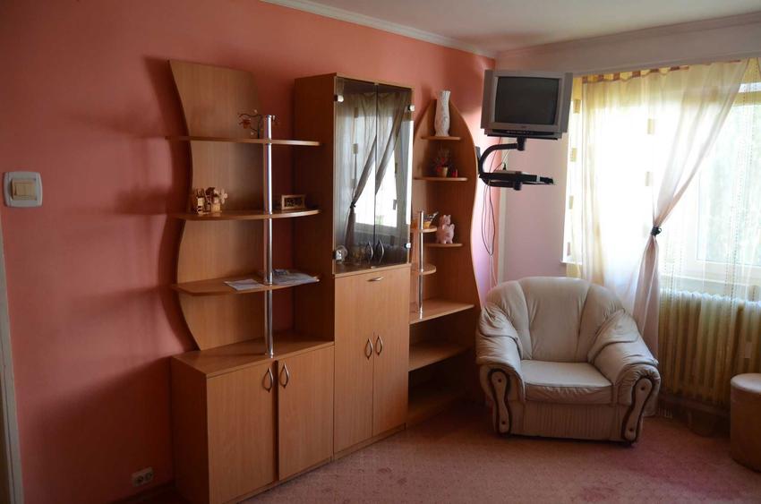 Apartament de vanzare-proprietar - 3