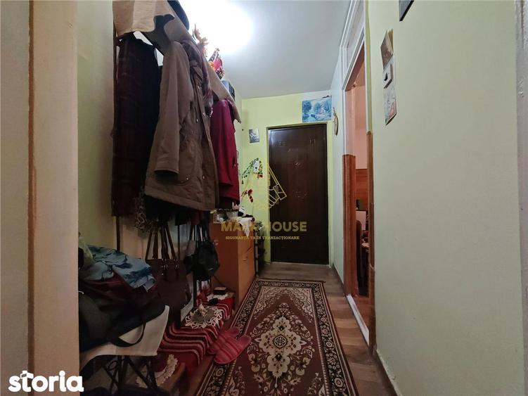 Apartament cu 2 camere de vanzare, zona Cora - 4