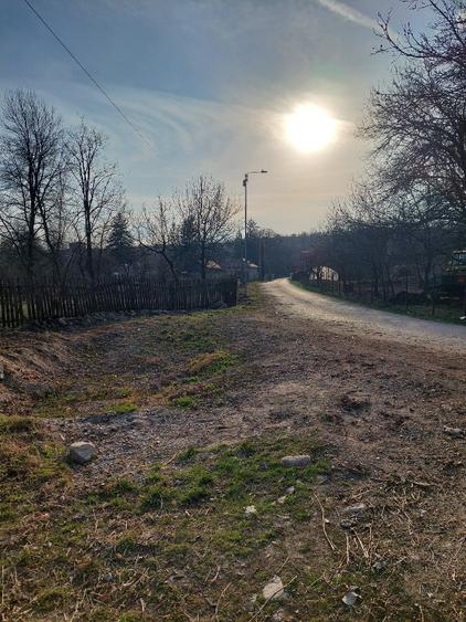 Vând teren 4200mp int și ext. Sat .Romani de Jos.Horezu. - 3