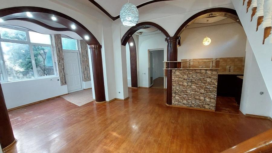 Piata Unirii –str. Al. Moga, PROPRIETAR, vand casa P+M, SC la P 79 mp, t. 145 mp - 1