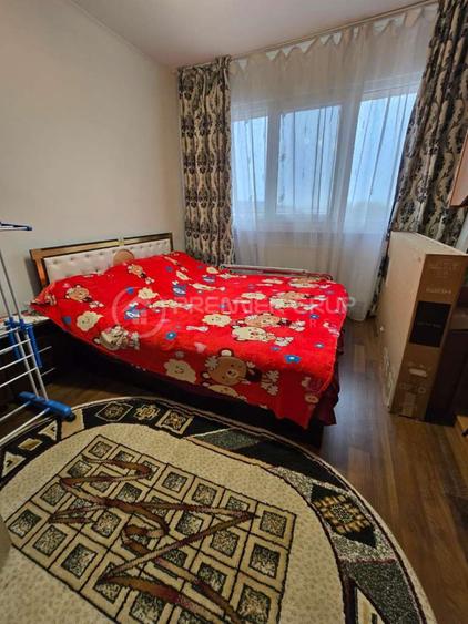 Etaj intermediar, Apartament 3 camere  mobilat & utilat  70mp - Podu Ros + CT - 3