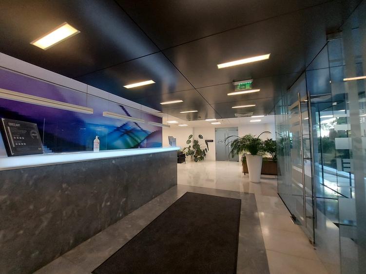 Piata Victoriei -spatii birouri,  170 mp SI 322 mp - 1